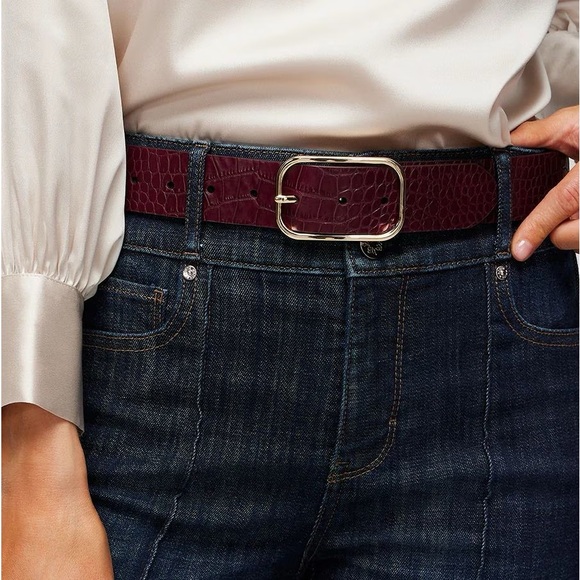 WHBM BURGUNDY CROCO BELT - Picture 2 of 4